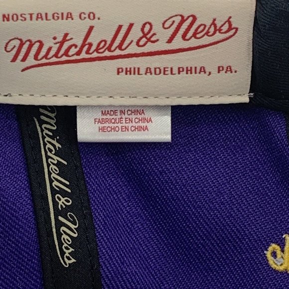Men's Mitchell & Ness Los Angeles Lakers Purple Yellow‎ Two-Tone Snapback Hat - Picture 10 of 12